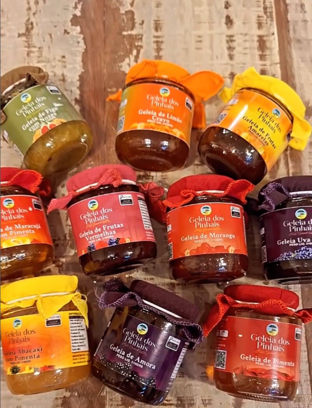 Adoce seu dia com as geleiais artesanais da Geleia dos Pinhais.